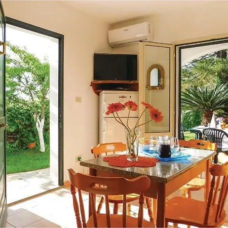 Casa *